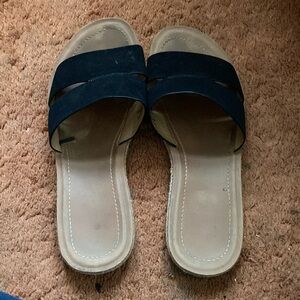 Size 8 1/2  sandals